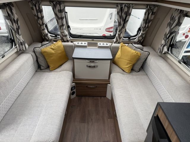 2020 Swift Europa 560 ..